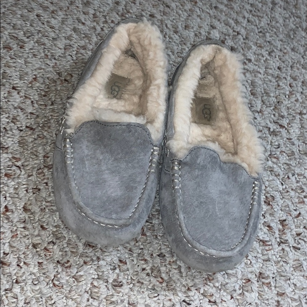 Grey ugg moccasins